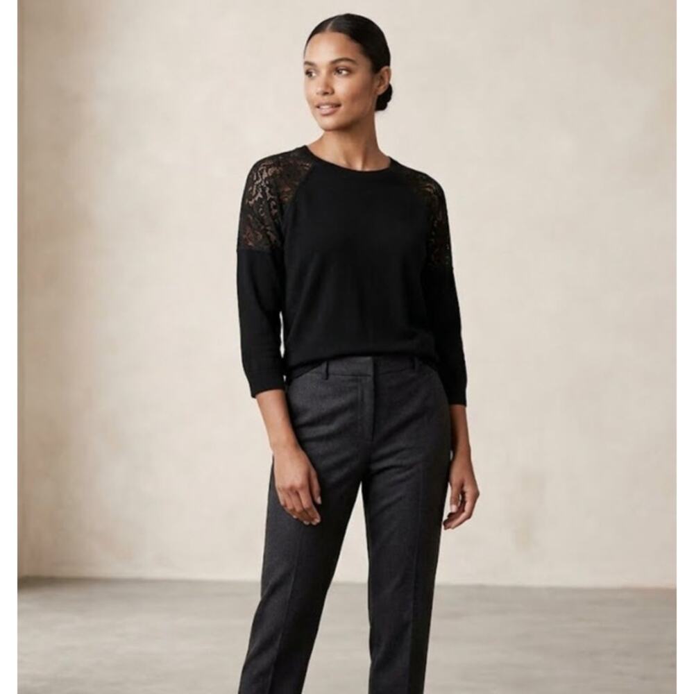 Banana Republic Black Crewneck Sweater Sheer Lace Shoulder Detail Womens S